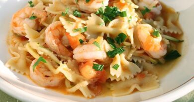 Shrimp and Zucchini Pasta in Light Tomato Sauce
